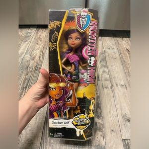 Monster high clawdeen wolf gloom beach
